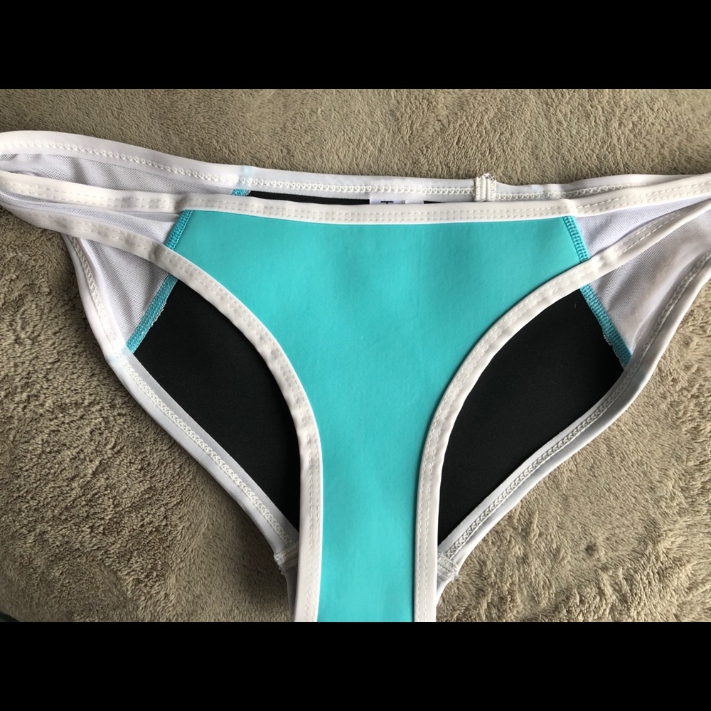 Hoaka Swimwear Full Coverage Bottom